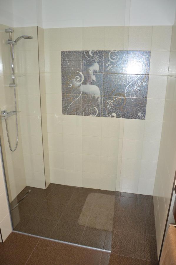 M2-Apartment Szombathely Extérieur photo